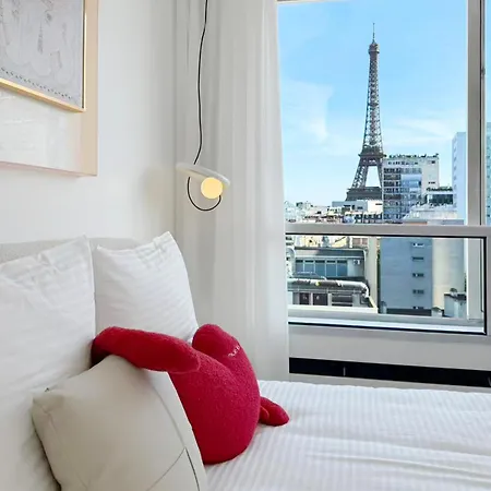 Contemporary Artist Style Panoramic Eiffeltower Ubytování v soukromí